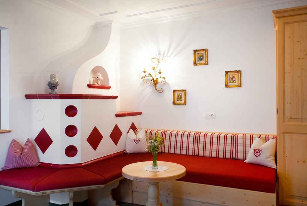 Hotel Ferienschloessl Harmonie Holzgau Pokój zdjęcie