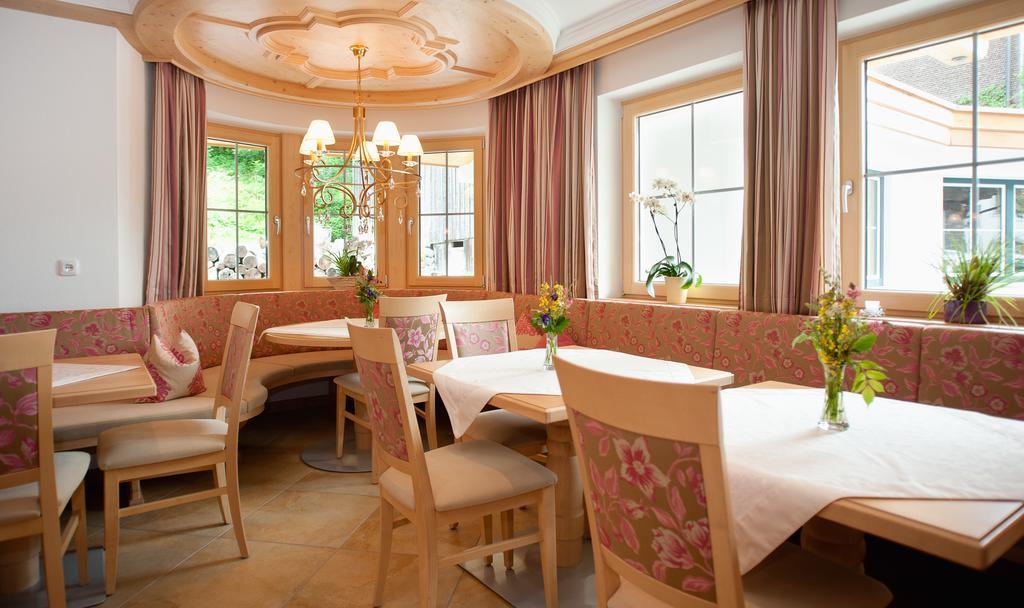 Hotel Ferienschloessl Harmonie Holzgau Zewnętrze zdjęcie