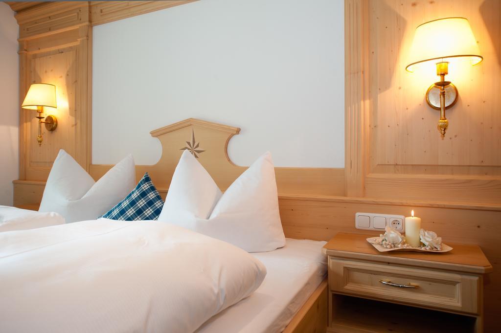 Hotel Ferienschloessl Harmonie Holzgau Zewnętrze zdjęcie