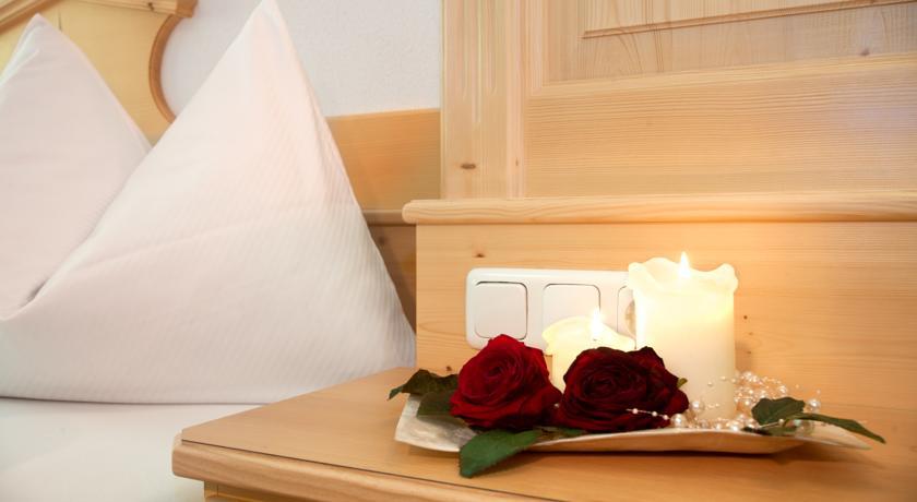 Hotel Ferienschloessl Harmonie Holzgau Pokój zdjęcie