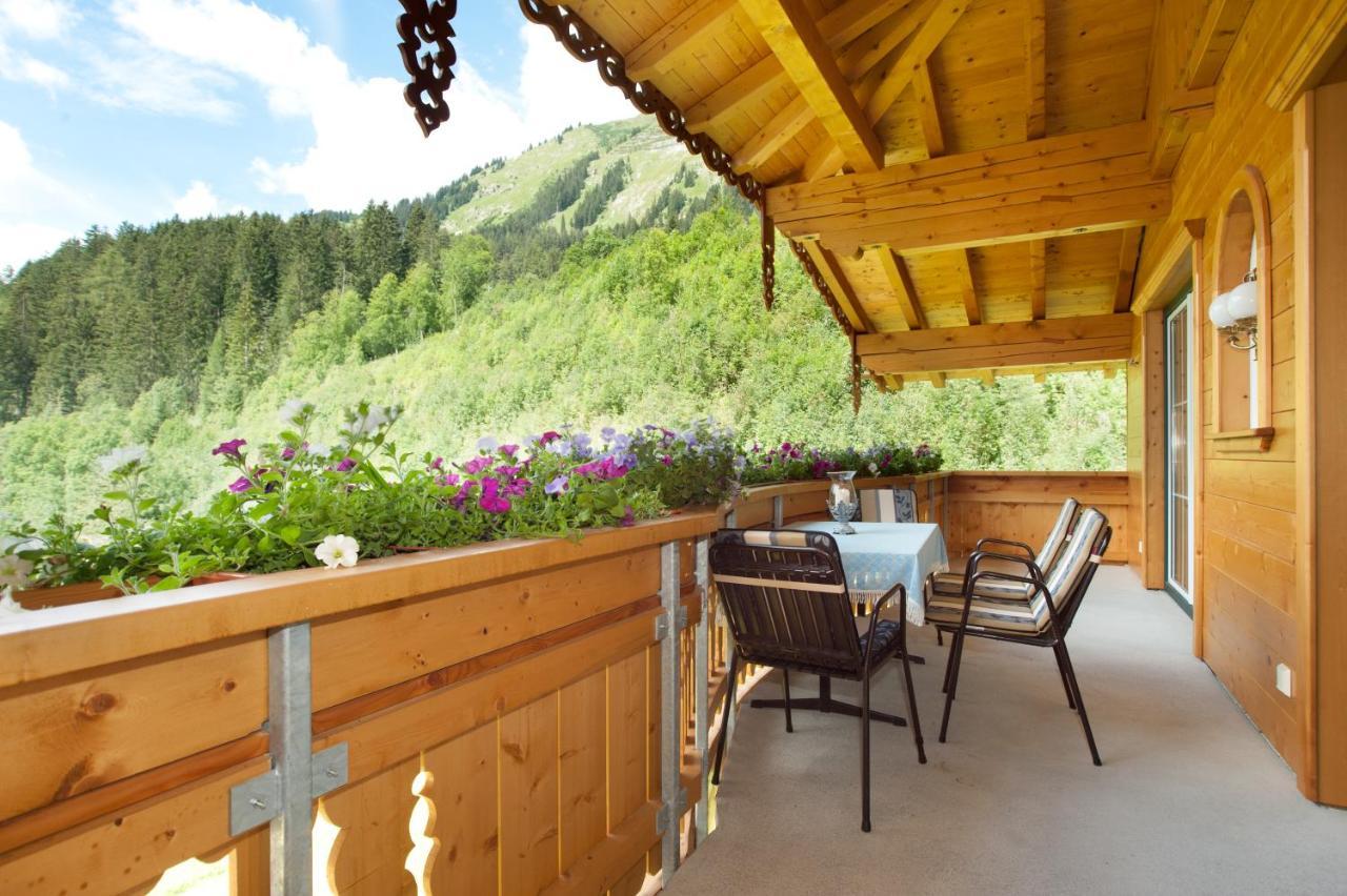Hotel Ferienschloessl Harmonie Holzgau Zewnętrze zdjęcie