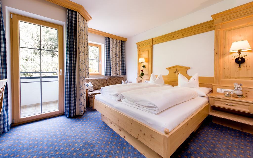 Hotel Ferienschloessl Harmonie Holzgau Zewnętrze zdjęcie