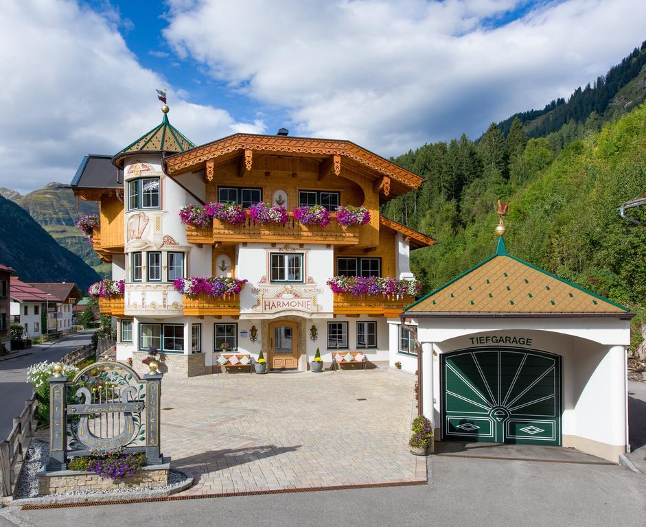 Hotel Ferienschloessl Harmonie Holzgau Zewnętrze zdjęcie